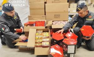 Sequestrate 4,5 tonnellate di materiale pirotecnico: i depositi illegali anche a Gambol&ograve; e Mortara