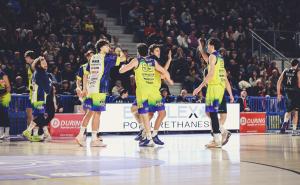 Basket, serie B, la Elachem Vigevano sa solo vincere: battuta Omegna (78-70). E' primo posto alla fine dell'andata e qualificazione per la Coppa Italia