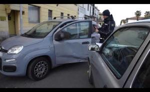 Vigevano: mancata precedenza, due auto si scontrano in corso Novara