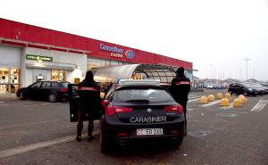 Vigevano: si sente osservato e, infastidito, aggredisce l&rsquo;addetto alla sicurezza