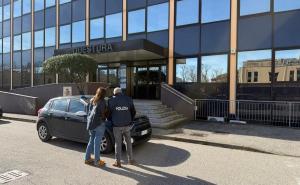 Atti persecutori, lesioni aggravate e odio razziale. Arrestato a Pavia un uomo di 64 anni