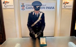 Cerca di vendere un orologio di lusso falso. 81enne scoperto e denunciato