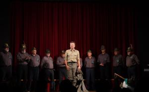 La forza degli Alpini: &ldquo;Non si lascia nessuno indietro&rdquo; in scena