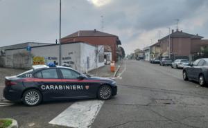 Avevano 5mila euro di cosmetici di provenienza illecita. Denunciati per ricettazione