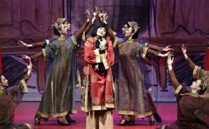 Intrighi, musica e risate: ecco &ldquo;Cin Ci L&agrave;&rdquo;