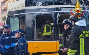 Tram deragliato a Milano, il conducente non risponde ai pm. Il suo avvocato: &laquo;Non era al telefono al momento dell&rsquo;impatto&raquo;