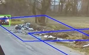 Abbandoni rifiuti, a Gambol&ograve; scattano ancora multe grazie alle fototrappole di ultima generazione