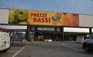 Aldi vince al Tar contro il Comune: illegittima la richiesta di pagare 47 mila euro di oneri per il supermarket di corso Novara