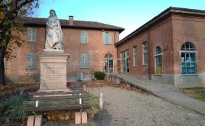 Anccora furti di rame. Spariti i pluviali della biblioteca di Gropello Cairoli