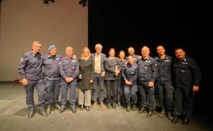 "Agenti": la polizia penitenziaria si racconta