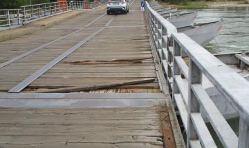 Ponte di barche, via al cantiere