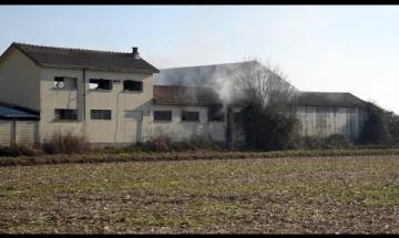 Incendio in via Aguzzafame: l'intervento dei vigili del fuoco