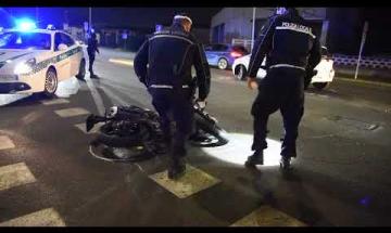 Incidente in corso Brodolini a Vigevano: ferito un giovane motociclista