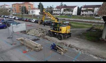 Nella stazione ferroviaria di Vigevano sono arrivate le ruspe