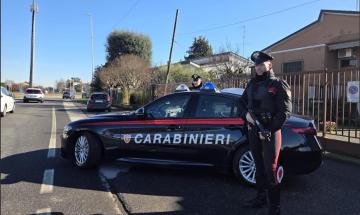 Ladri entrano in casa a Vigevano e spariscono alcuni monili in oro