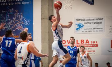 Basket, la bella storia di Tom&agrave;s Reimundo tra sport e Fede