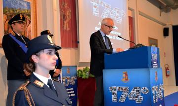 Polizia di Stato: a Pavia la festa per il 174&deg; anniversario. Pi&ugrave; controlli sul territorio. In aumento i casi di violenza di genere e i reati che coinvolgono i minori