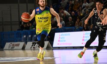 Basket, serie B, Elachem Vigevano padrona: affondata anche Piazza Armerina (79-65)