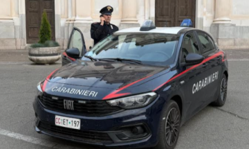 Continue richieste di denaro e minacce: coppia di fidanzati arrestata per estorsione