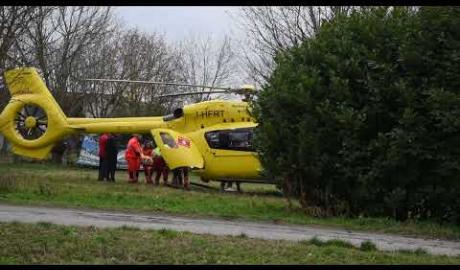 Vigevano, caduta da cavallo: 19enne trasportata in ospedale con l&rsquo;elisoccorso