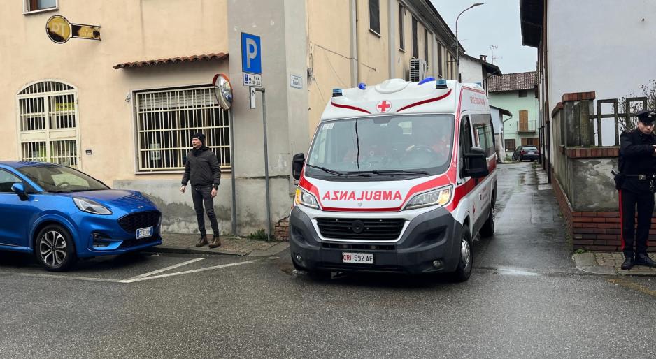 Tentata rapina all&rsquo;ufficio postale di Sartirana: uomo armato di pistola fugge dopo l&rsquo;allarme
