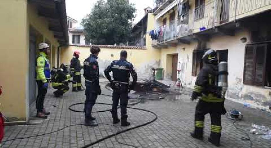 Incendio a Mortara, inagibile il piano terra ma non l&rsquo;intera struttura
