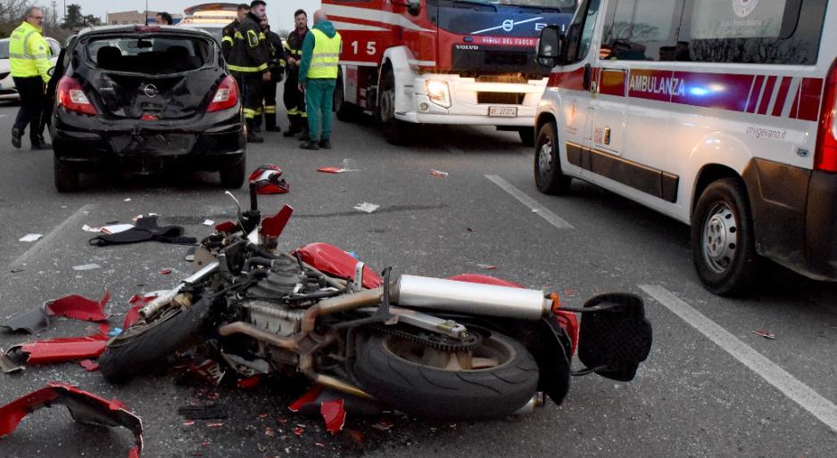Il motociclista ferito risiede a Zeme. &Egrave; grave, ma non in pericolo di vita