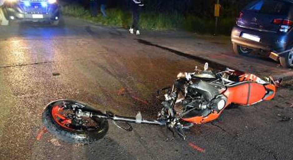 Incidente a Vigevano: gravissimo un motociclista di 18 anni
