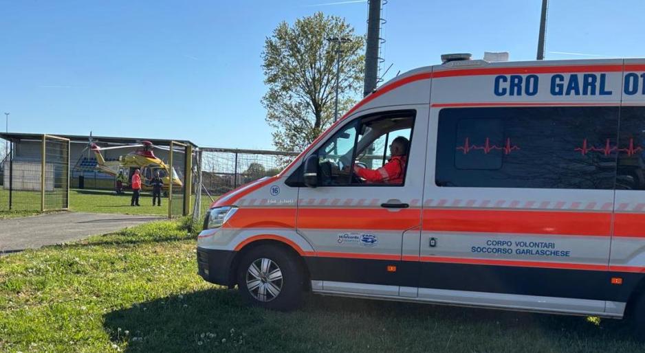 Lomello: 57enne soccorso in codice rosso dopo una caduta dalla bici