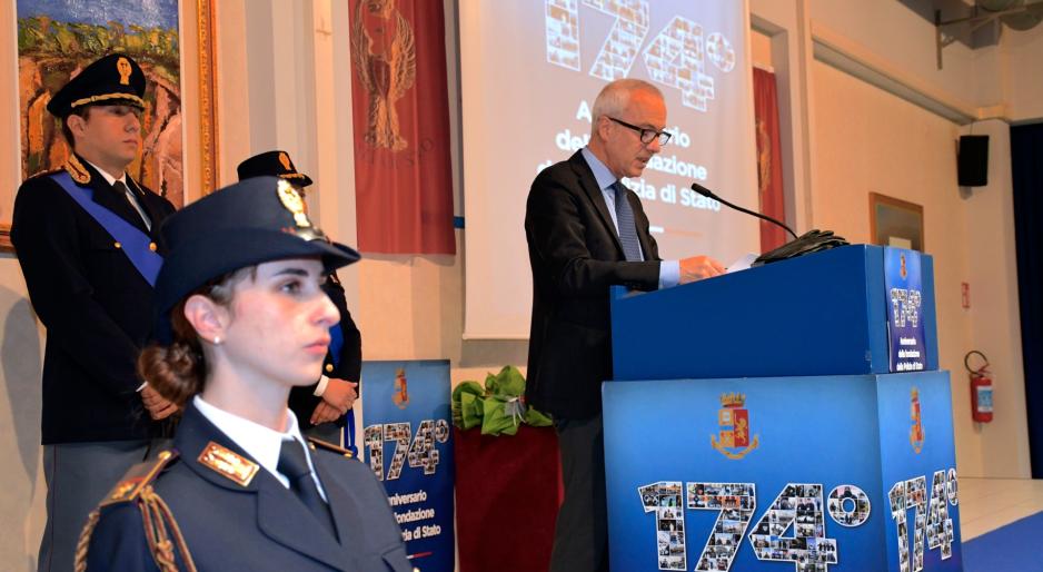 Polizia di Stato: a Pavia la festa per il 174&deg; anniversario. Pi&ugrave; controlli sul territorio. In aumento i casi di violenza di genere e i reati che coinvolgono i minori